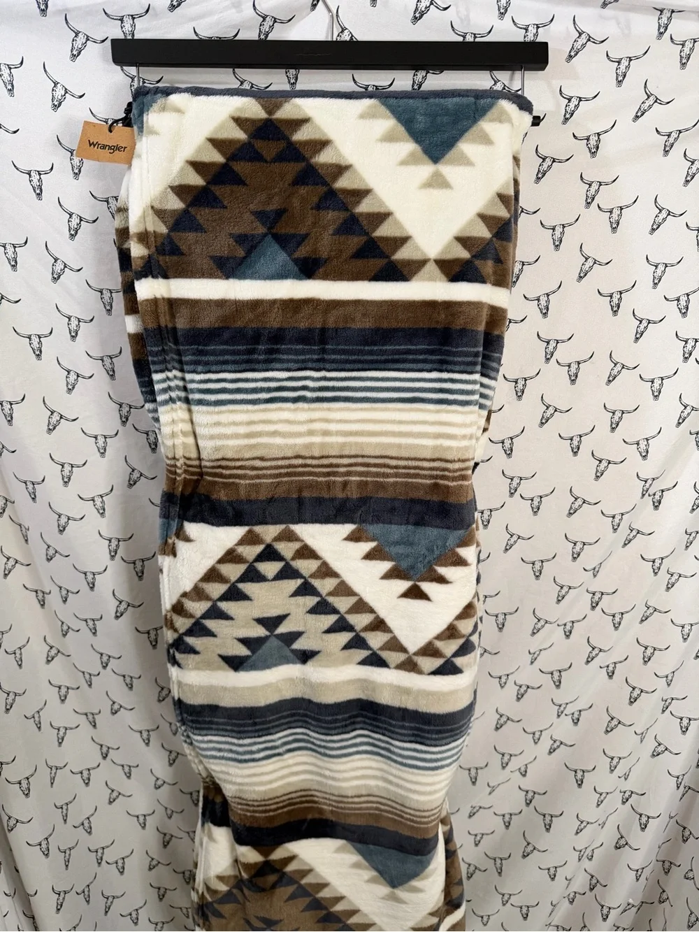 Wrangler full/queen blanket